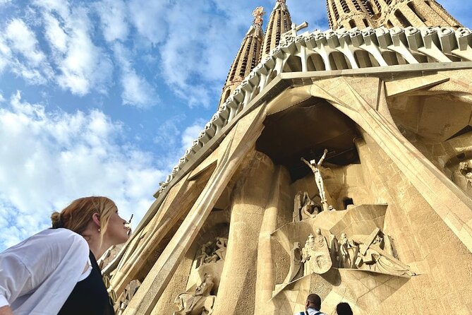 Fast Track Sagrada Familia Guided Tour - What the $66.38 price really buys