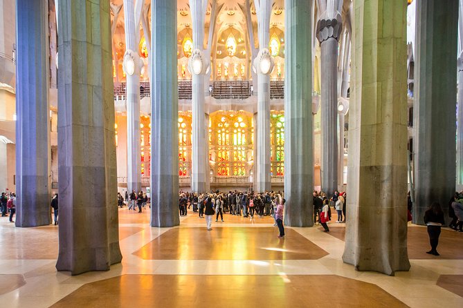 Fast Track Sagrada Familia & Park Guell the best of Gaudí - Moving from the basilica to Park Güell
