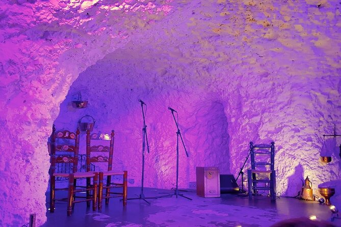 Flamenco Show in a Cave Restaurant in Granada - Who will enjoy this most?