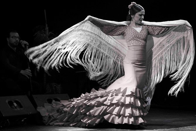 Flamenco Show Ticket at Theatre Barcelona City Hall - Why the short format works in Barcelona