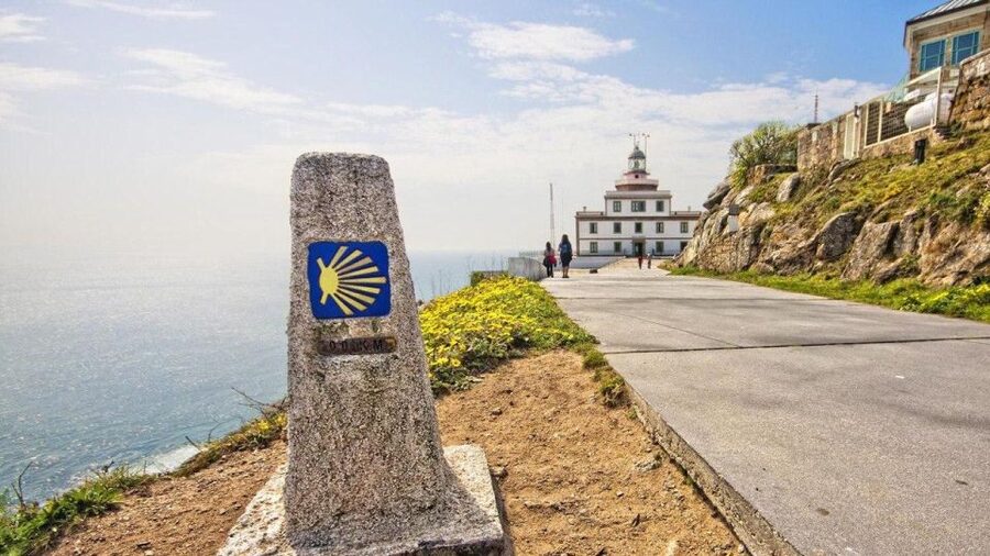 From A Coruña: Costa da Morte & Cape Finisterre Day Tour - Finisterre town and time for a Galician lunch