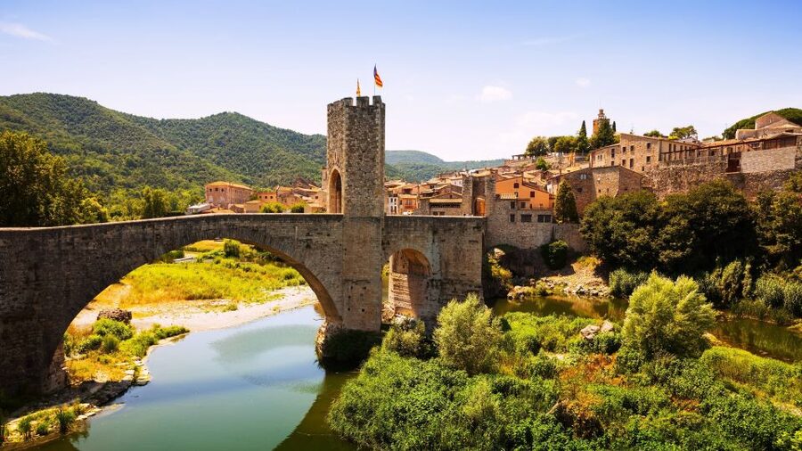 From Barcelona: Besalú & Medieval Towns Tour w/ Hotel Pickup - Vic: markets, church towers, and Roman traces