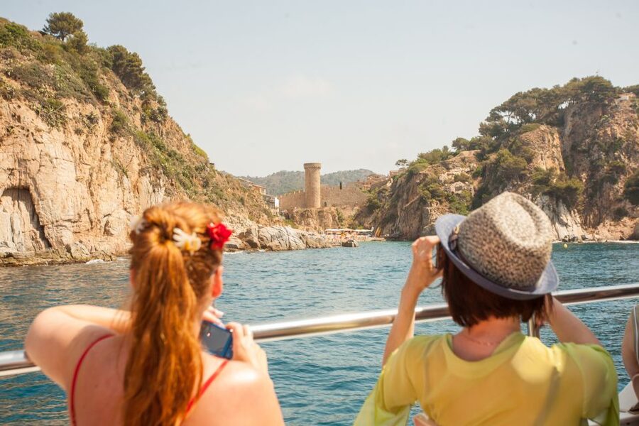 From Barcelona: Costa Brava Day Tour with Boat Trip - Practical ways to make the day better