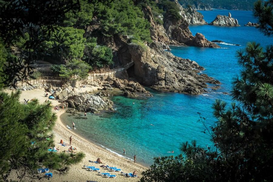 From Barcelona: Costa Brava Day Tour with Lunch - Costa Brava Day Tour: Key Points