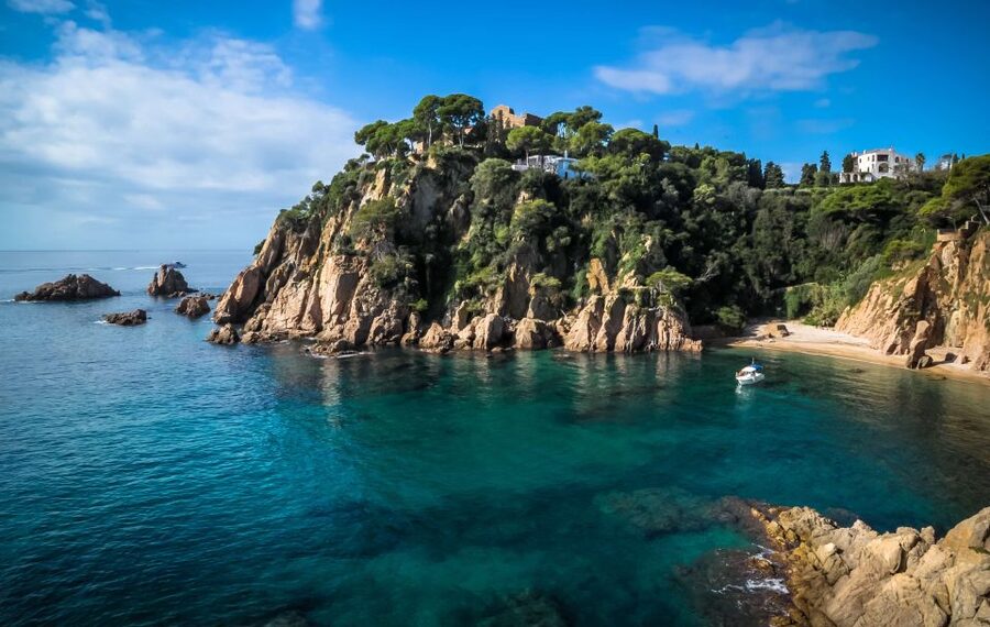 From Barcelona: Costa Brava Day Tour with Lunch - A Quiet Cove for Swimming and Rest