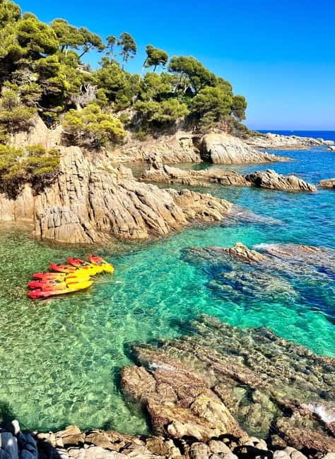 From Barcelona: Costa Brava Kayak & Snorkel Tour with Picnic - Paddling past coves and rock caves