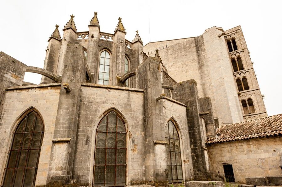From Barcelona: Girona Guided Tour & Dalí Museum in Figueres - Why the Dalí stop can feel rushed