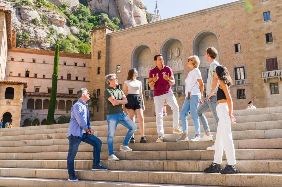 From Barcelona: Half-Day Montserrat Experience - Is five hours enough?
