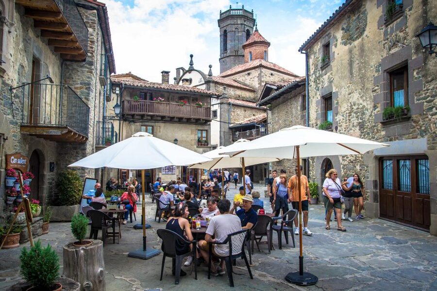 From Barcelona: Medieval Villages Day Tour - Key points at a glance