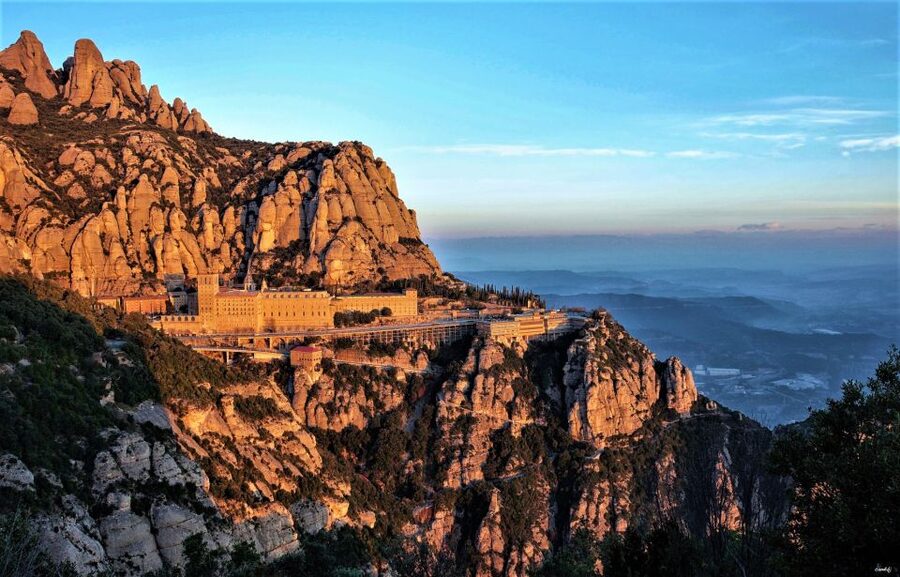 From Barcelona: Montserrat Monastery, Easy Hike, Cable Car - Key points at a glance