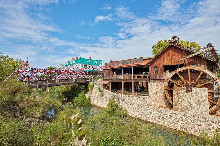 From Barcelona: PortAventura Theme Park Ticket & Transfer - Food, water rides, and what to pack