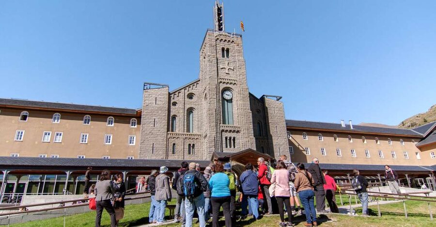 From Barcelona: Pyrenees Mountains Day Tour - Why this Barcelona day trip works