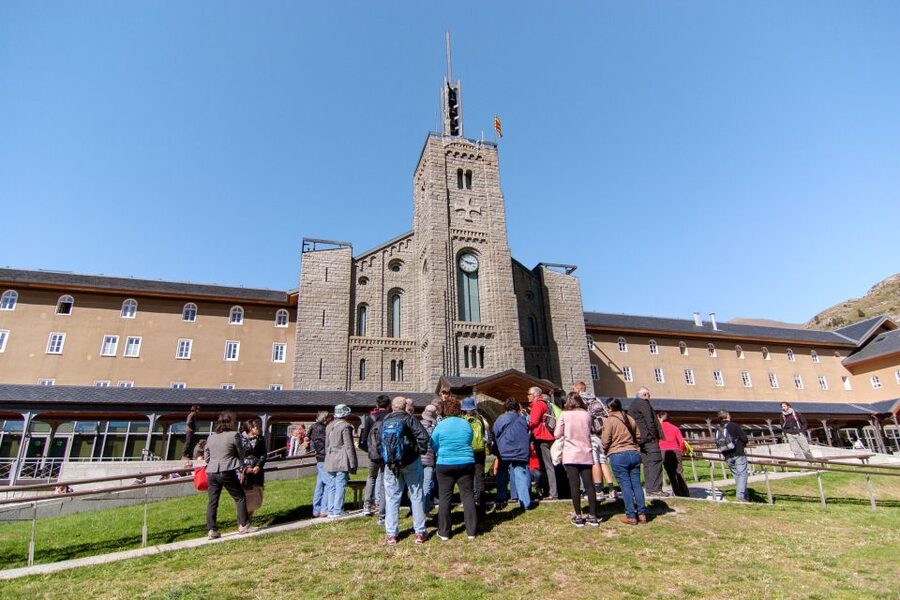 From Barcelona: Pyrenees Mountains Day Tour - Starting in Barcelona and heading north