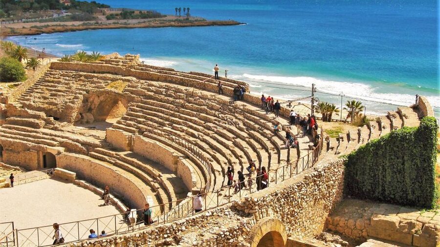 From Barcelona: Tarragona & Sitges Full Day Tour with Pickup - San Bartolomé, Maricel, and the Quiet Corner
