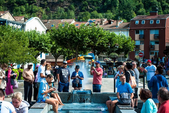 From Barcelona: The Original Andorra, France & Spain Day Trip - Crossing Pas de la Casa into Andorra