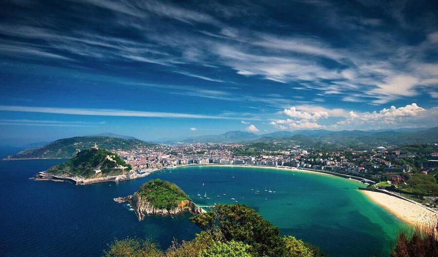 From Bilbao: Biarritz, Saint Jean de Luz, San Sebastian Tour - Why this Basque coast day trip works