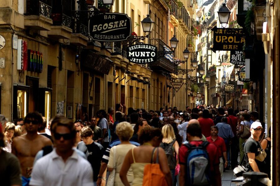From Bilbao: Biarritz, Saint Jean de Luz, San Sebastian Tour - Saint Jean de Luz: the most charming short stop