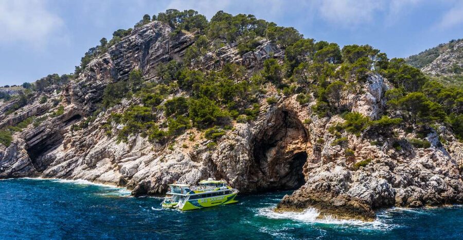 From Cala Ratjada: East Coast Glass-Bottom Boat Trip - The 5-hour Sea Adventure to Porto Cristo