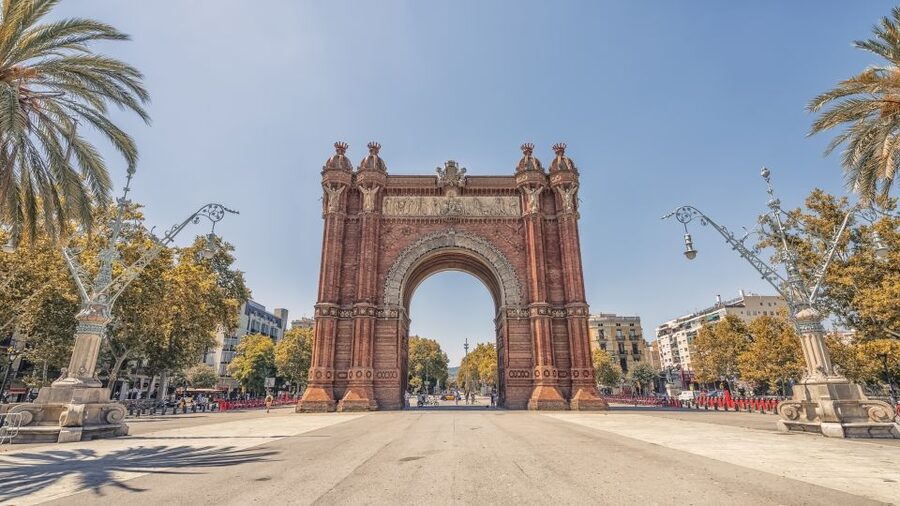 From Costa Brava: Barcelona and Antoni Gaudí's Work Bus Tour - The Arc de Triomf and Barcelona’s grand civic side
