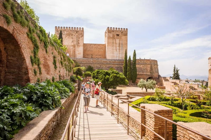 From Costa del Sol: Granada Full-Day Tour - Key points at a glance