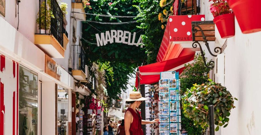 From Costa del Sol: Mijas, Marbella and Puerto Banús Tour - Three Costa del Sol personalities in eight hours