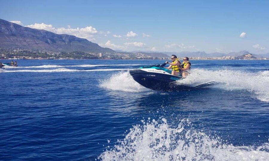 From Dénia/Jávea: Cala Blanca Boat Trip with Jet Ski & Lunch - The supervised jet ski session