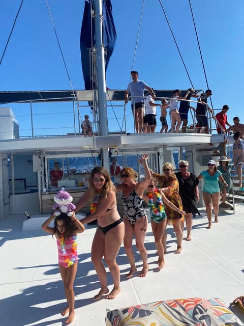 From Dénia/Jávea: Cala Blanca Boat Trip with Jet Ski & Lunch - What the catamaran ride is really like