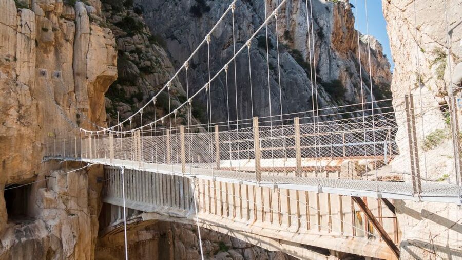 From Fuengirola: Caminito del Rey Guided Day Trip - Walking the cliffs, tunnels, and the chocolate ladder