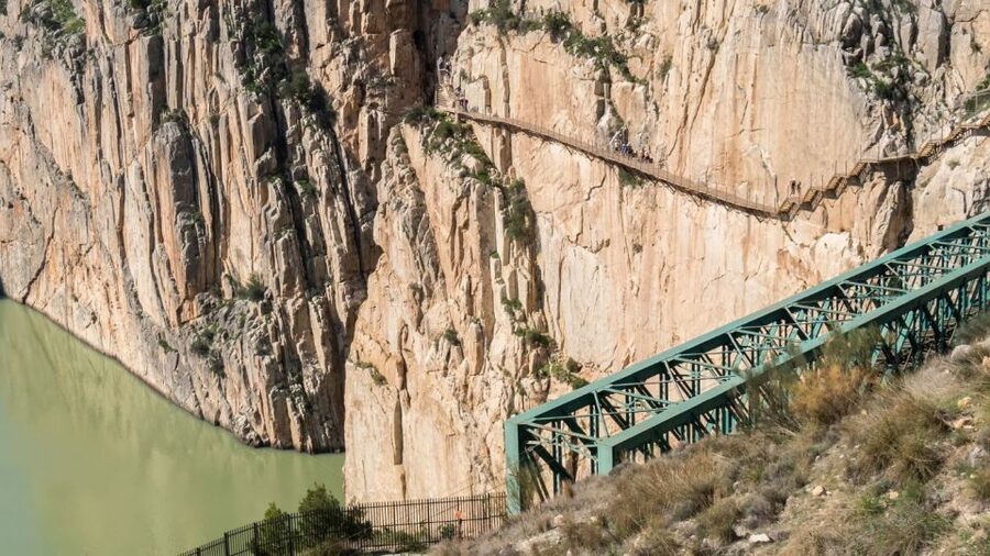 From Fuengirola: Caminito del Rey Guided Day Trip - Practical advice for shoes, food, and weather