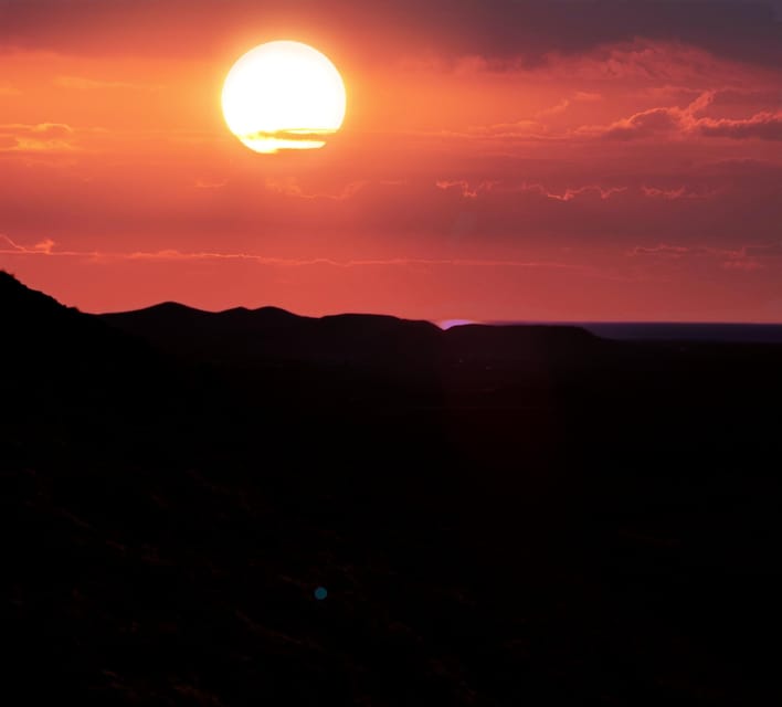 From Fuerteventura: Sunset Hike at Volcano with Scenic Views - The bus pickup keeps the evening simple