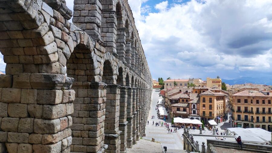 From Madrid: Avila and Segovia Full-Day Tour - The road to Segovia and the first aqueduct view