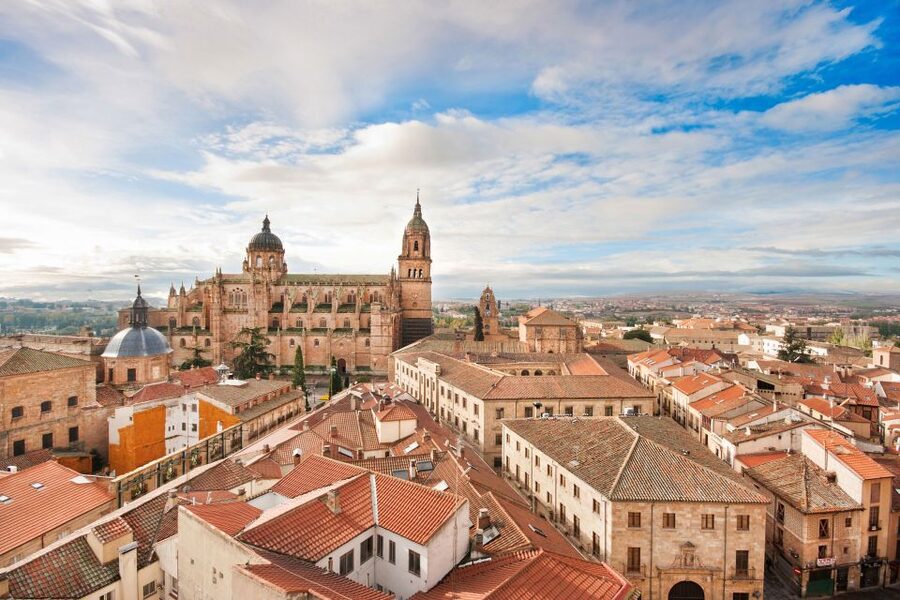 From Madrid: Day Trip to Ávila and Salamanca w/ Guided Tour - How the 11-hour schedule feels