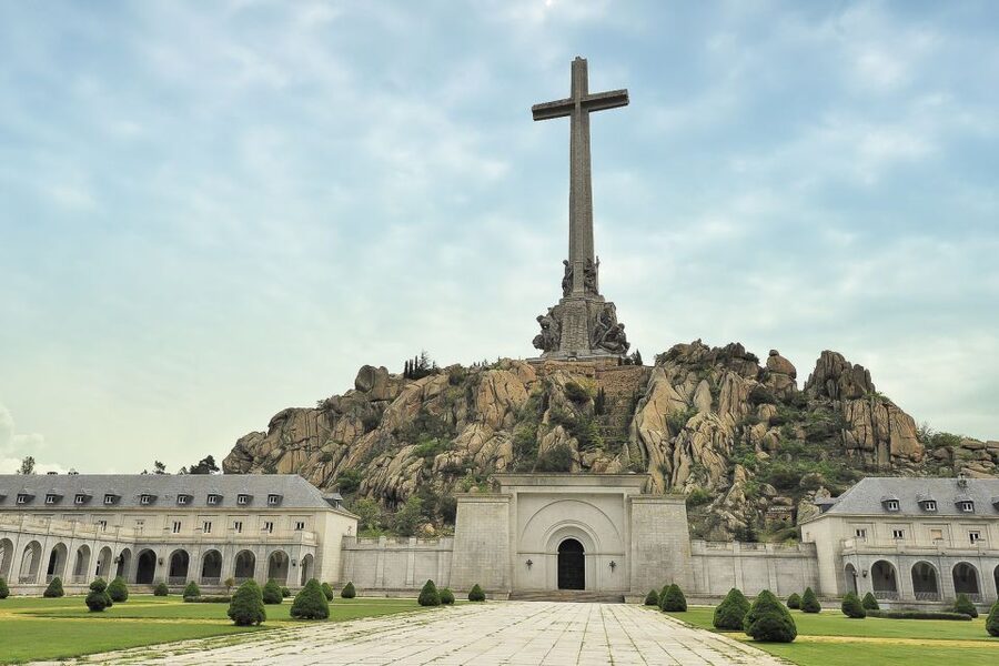 From Madrid: Escorial Monastery & Valley of the Fallen Trip - The royal mausoleums reward a slower look
