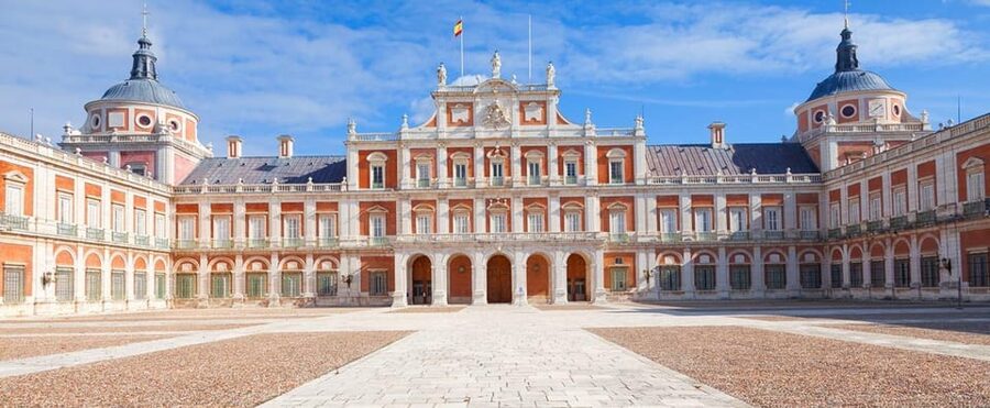 From Madrid: Guided Day Trip to Chinchon, Aranjuez & Toledo - Who will get the most from this day trip