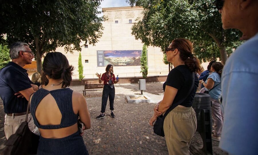 From Madrid: Guided Day Trip to Toledo by Bus - Food, timing, and the return to Madrid