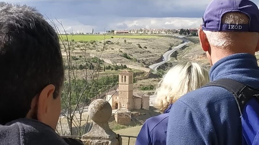 From Madrid: Half-Day or Full-Day Trip to Segovia - Arriving beneath the Roman aqueduct