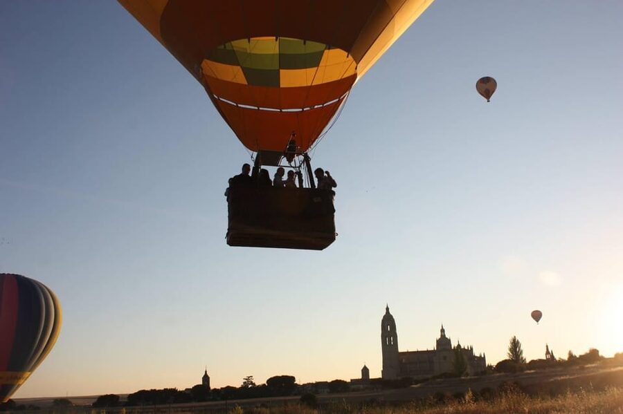 From Madrid: Hot Air Balloon over Segovia with Transfer - The Segovia safety briefing