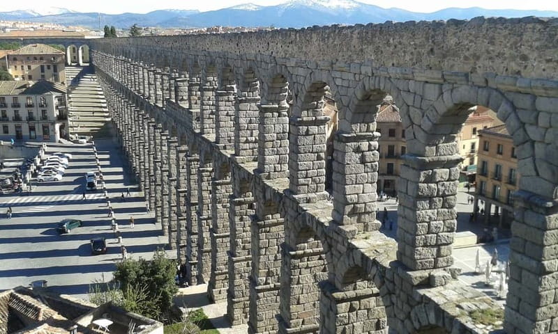 From Madrid: Segovia Guided Afternoon Tour - Corpus Square and the former synagogue