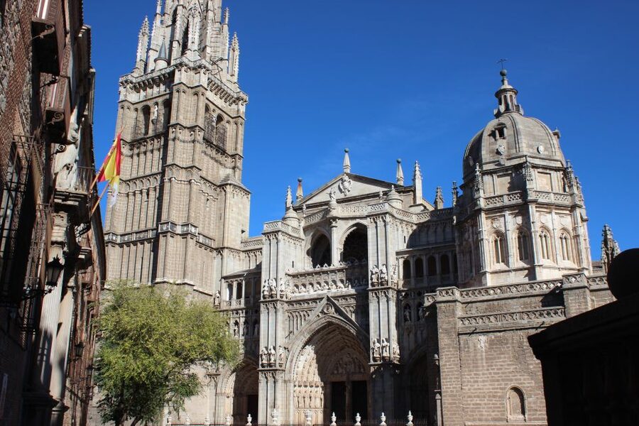From Madrid: Toledo with 3 Monuments and Optional Cathedral - The four-hour walk through Toledo’s old quarters