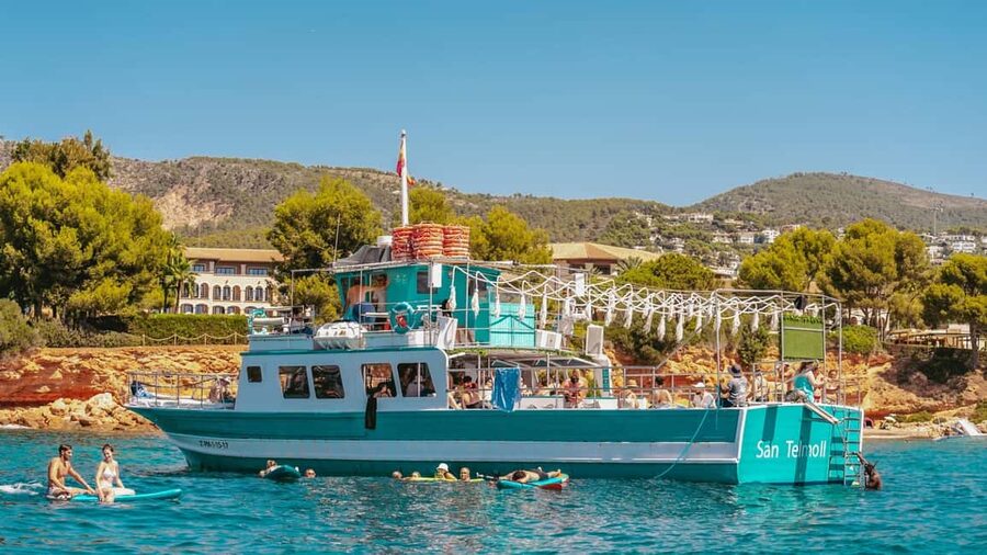 From Magaluf: Palma Bay Sightseeing Cruise with Live Music - Key points at a glance