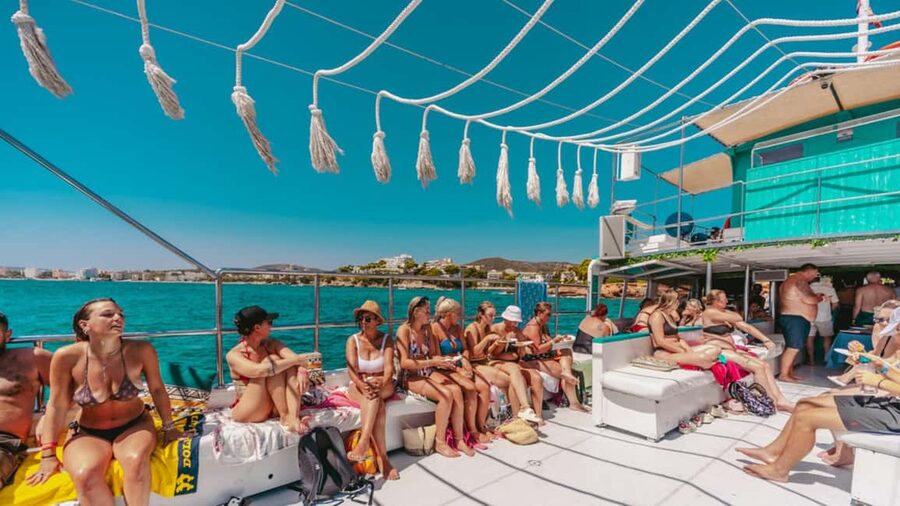 From Magaluf: Palma Bay Sightseeing Cruise with Live Music - Palma Cathedral from the Bay