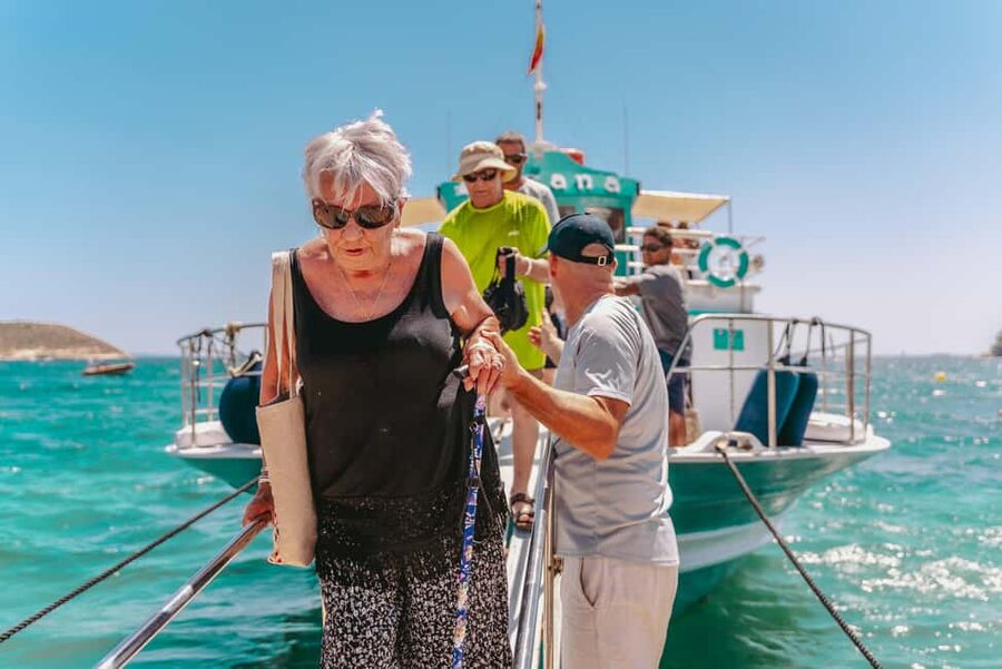 From Magaluf: Palma Bay Sightseeing Cruise with Live Music - The live saxophone is the star feature