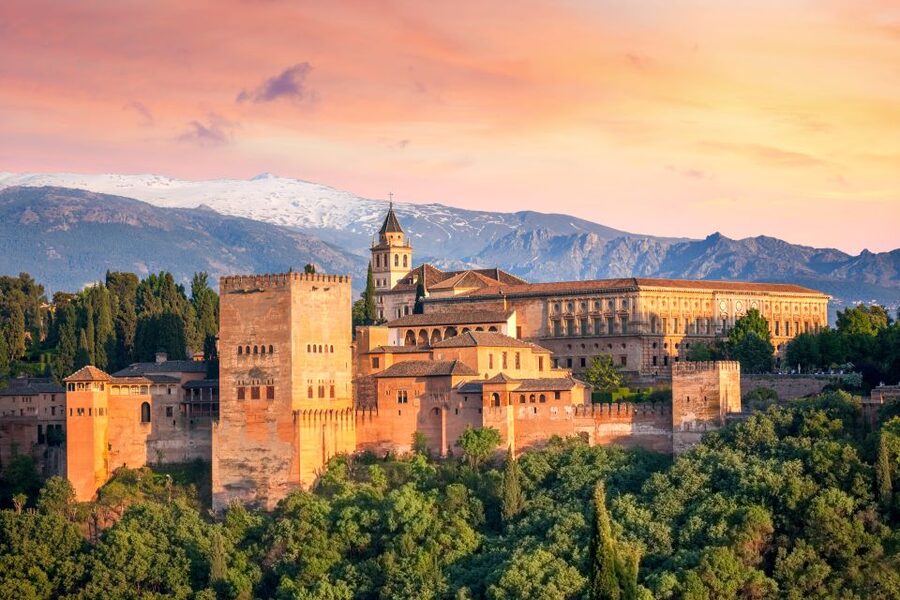 From Malaga: Alhambra Guided Tour with Entry Tickets - Key points to know before booking