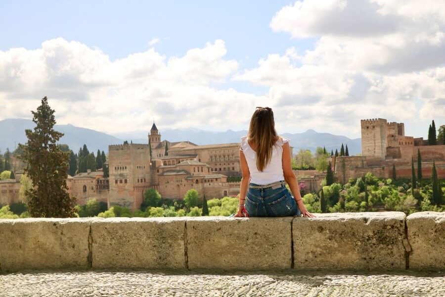 From Malaga and Costa Del Sol: Granada Day Trip - Why Granada makes a worthwhile day from the Costa del Sol