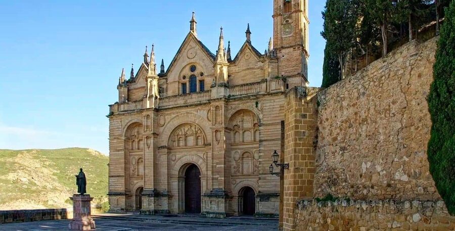 From Málaga: Caminito del Rey & Antequera: Dolmens and free time - Who should book this day trip?