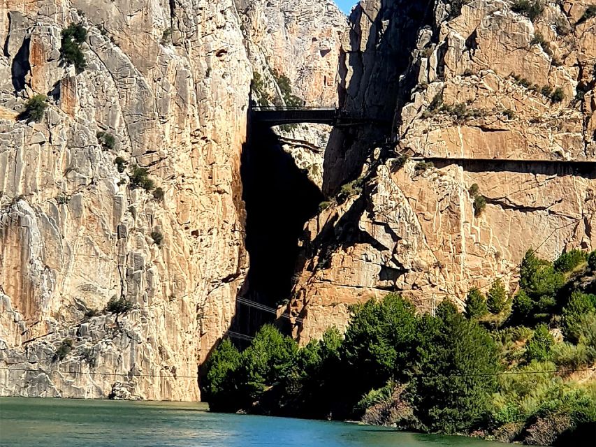 From Malaga: Caminito del Rey/White Village Tour & Tapas - Meeting at Málaga María Zambrano station