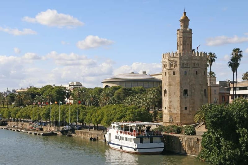 From Malaga: Seville Day Trip with Real Alcázar Tickets - Key points to know before booking