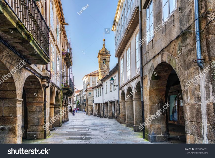 From Porto: Santiago de Compostela Full Day Tour - Valença do Minho and its double walls