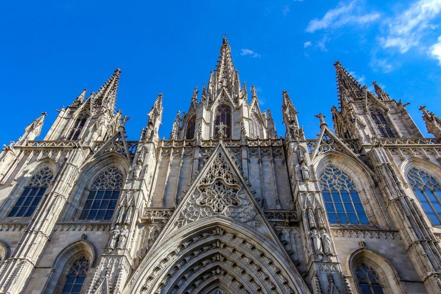 From Salou: Barcelona City Center Tour - Born for boutiques, bars, and a slower lunch