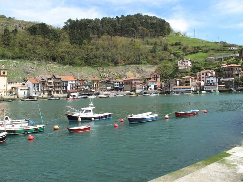 From San Sebastian: Hondarribia, San Pedro & San Juan Tour - San Pedro: the bay from the other side